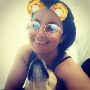 Meet your Posher, Noelle